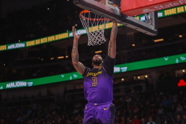 百家乐APP-【现场】反弹局湖人功亏一篑 更衣室老詹难掩失落