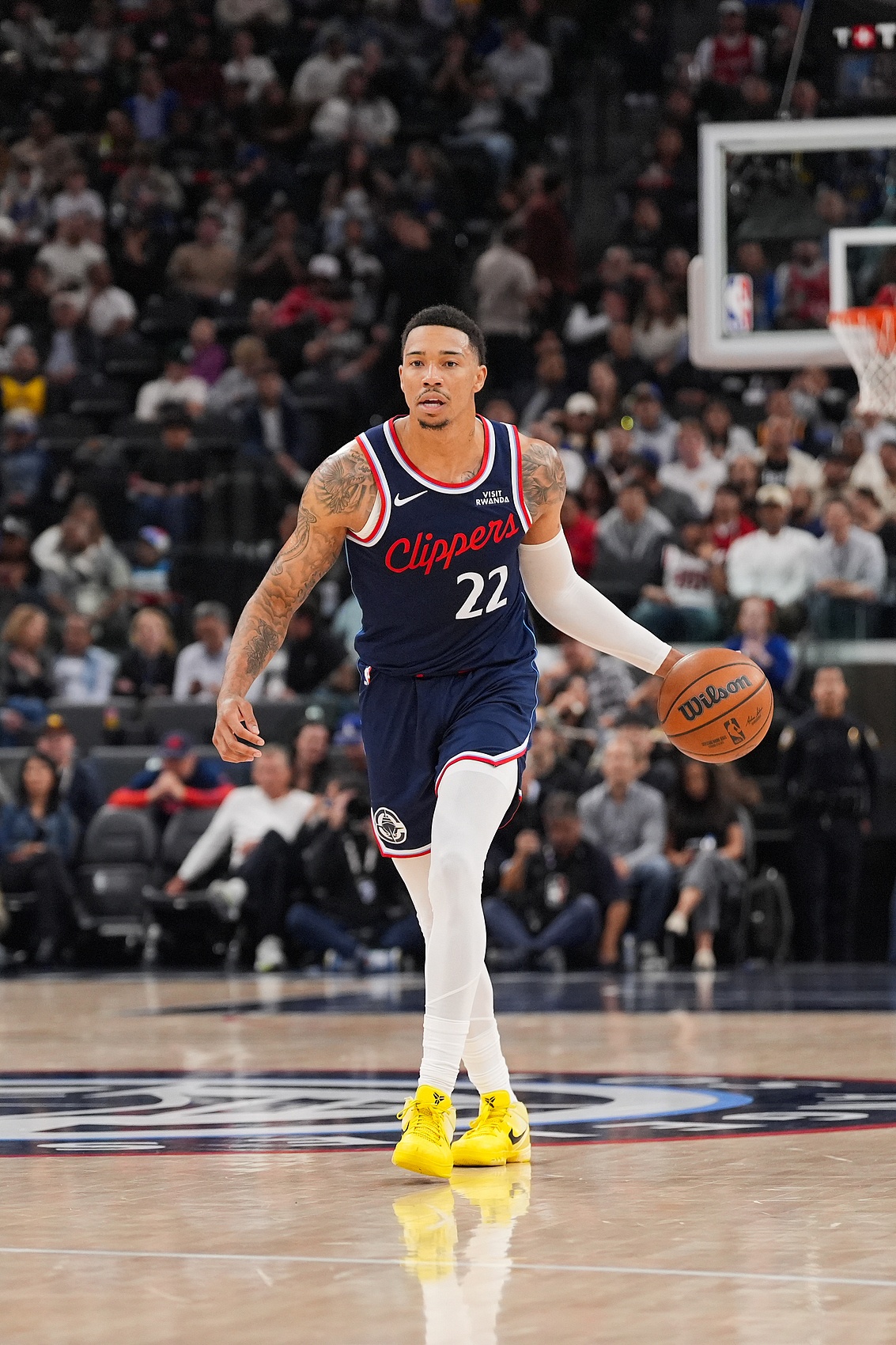 哈登:我会帮乔丹·米勒&桑德斯处于成功位置 但功劳是他们自己的