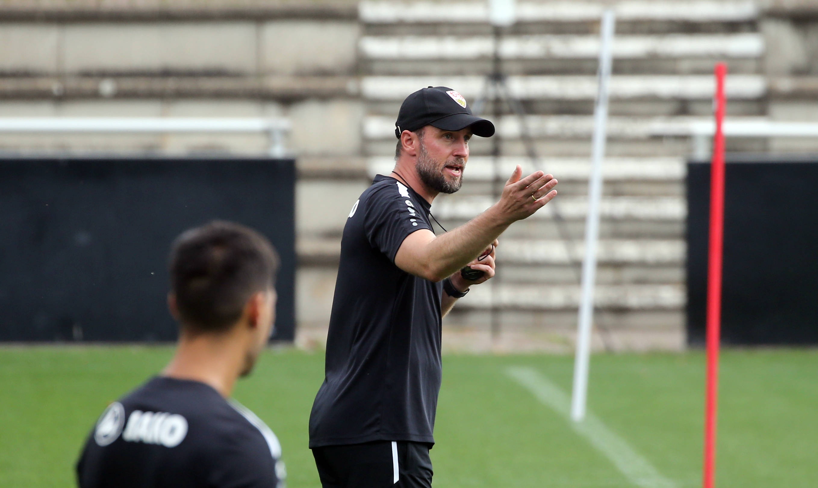 Baccarat Gaming-斯图加特主帅:我们有很多机会但没把握住,罗马很少被压制成这样