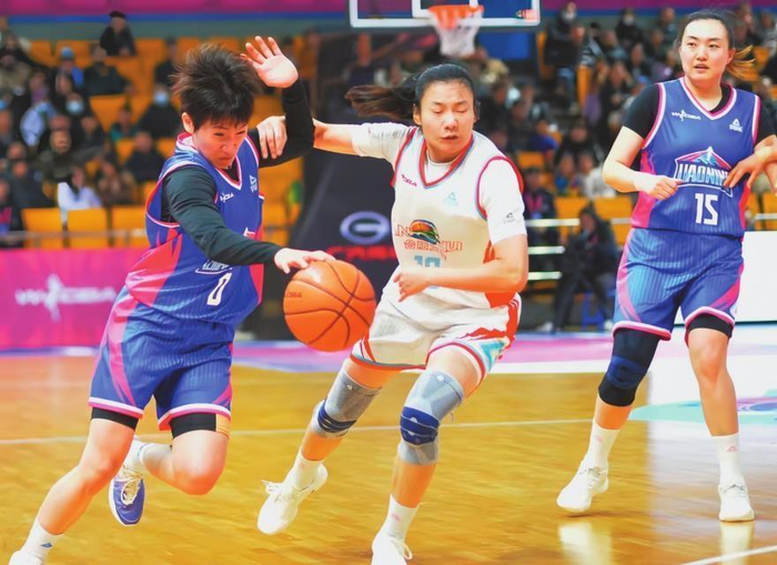 百家乐下载-三名辽宁女篮球员入围|全明星|辽宁日报|海恩斯·阿伦|付金秋|陈孟欣_新浪新闻