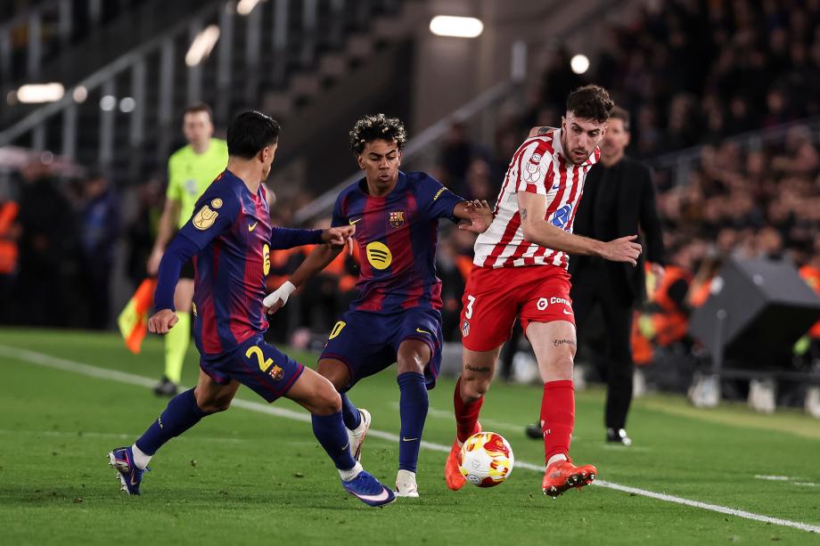 百家乐下载-国王杯-贝尔纳尔双响 巴萨总比分3-4马竞无缘决赛